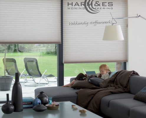 Harm & Es woningstoffering Heerhugowaard - Woningstoffering, Heerhugowaard, Vloeren, Karpetten vloeren, Laminaat vloeren, Marmoleum vloeren, Ondervloer vloeren, PVC vloeren, Tapijt vloeren, Vinyl vloeren, Raambekleding, Duette’s, Duo-rolgordijnen, Houten jaloezieën, Jaloezieën, Lamellen, Paneelgordijn, Plissé, Rolgordijnen, Vouwgordijnen, Vitrage’s, Inbetweens, Gordijnen, Vouwgordijnen, Trapbekleding, Insectenwering, Hordeuren, Inklemhorren, Raamhorren, Trapbekleding, Trap PVC, Open trap, Dichte trap,