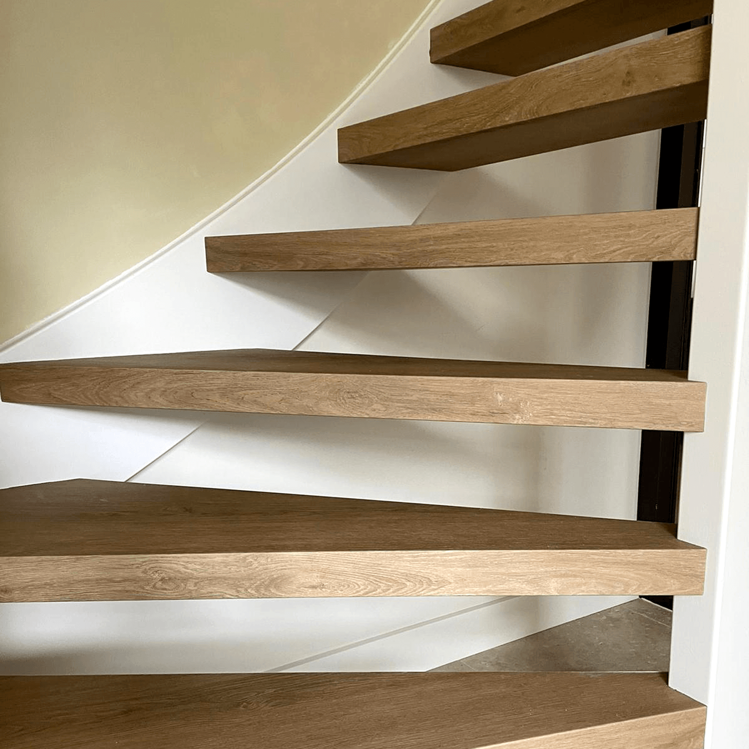 Harm & Es Woningstoffering Heerhugowaard | Vloeren, Gordijnen & Raambekleding
